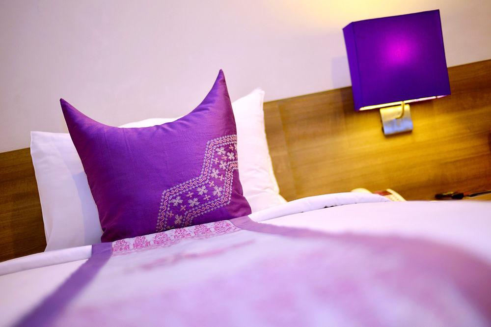 Truntum Padang Hotel Luaran gambar