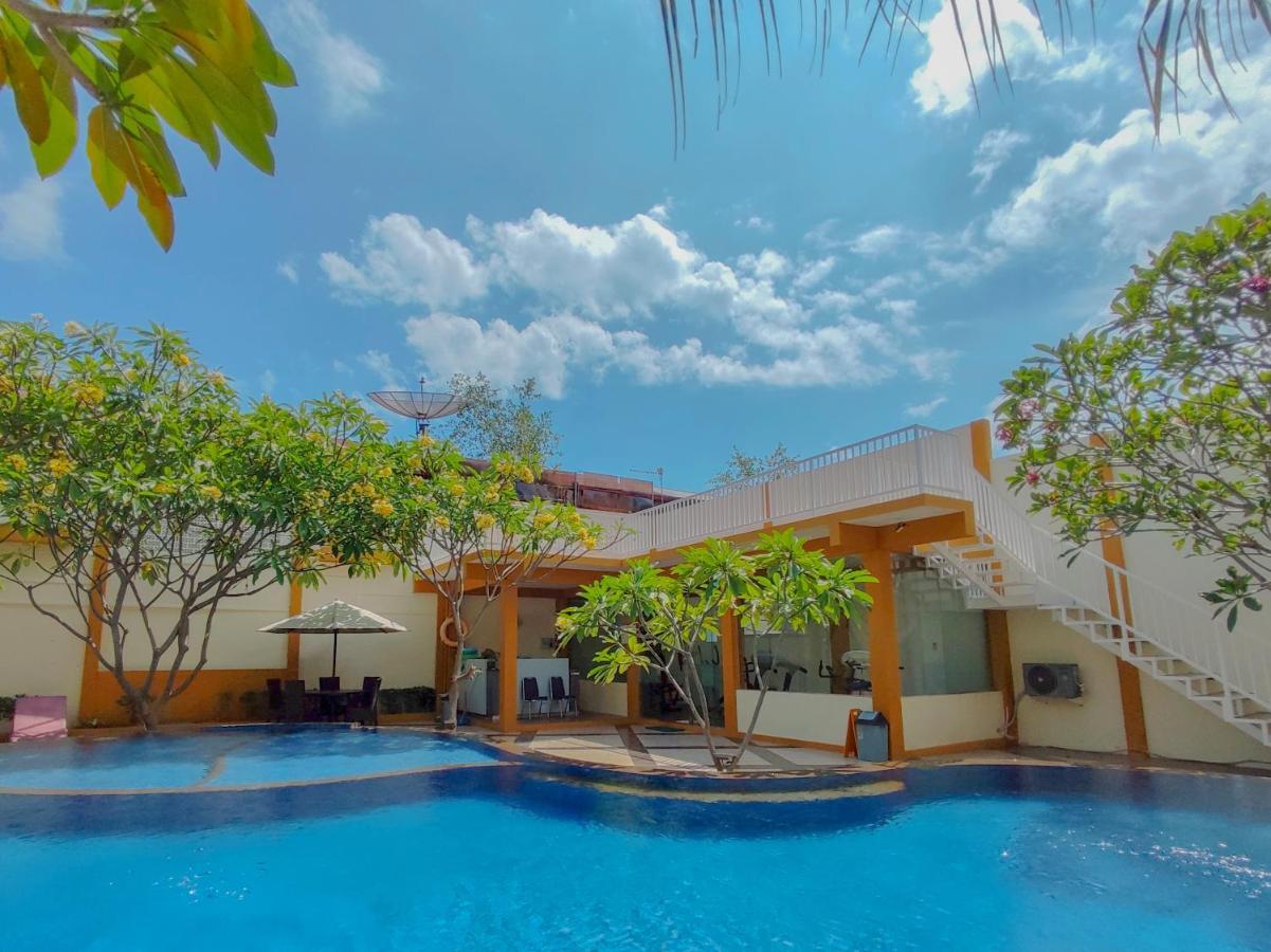 Truntum Padang Hotel Luaran gambar