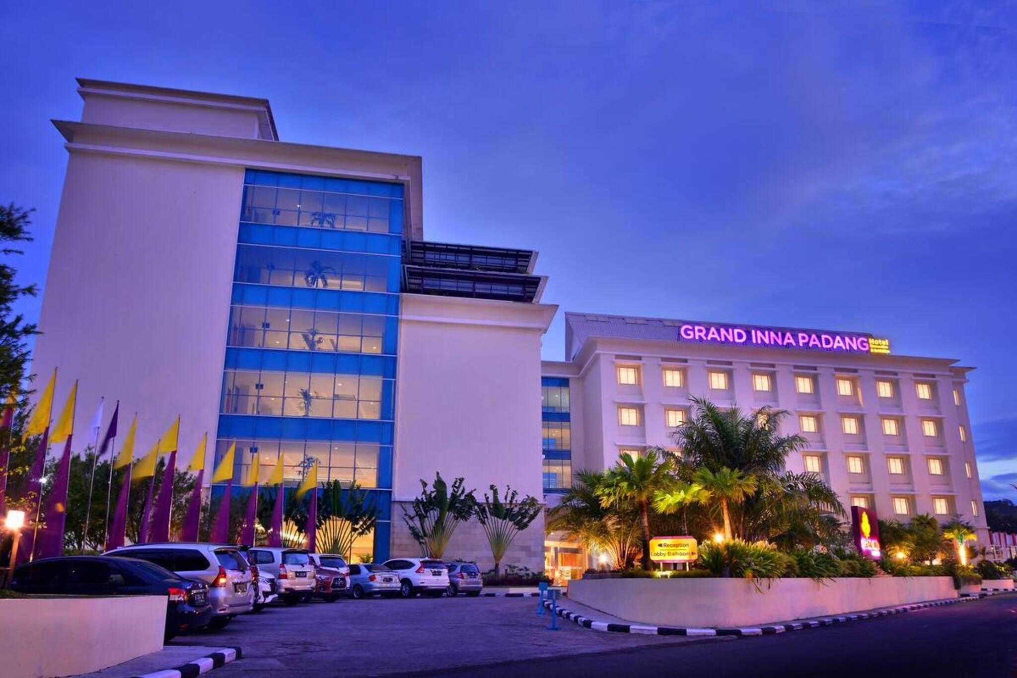Truntum Padang Hotel Luaran gambar