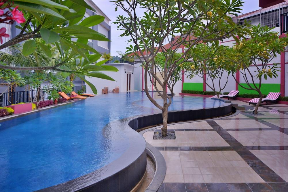Truntum Padang Hotel Luaran gambar