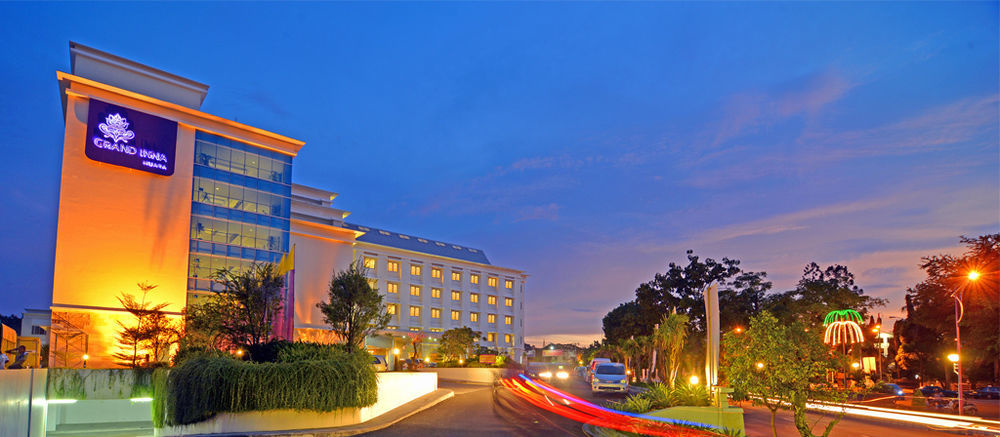 Truntum Padang Hotel Luaran gambar