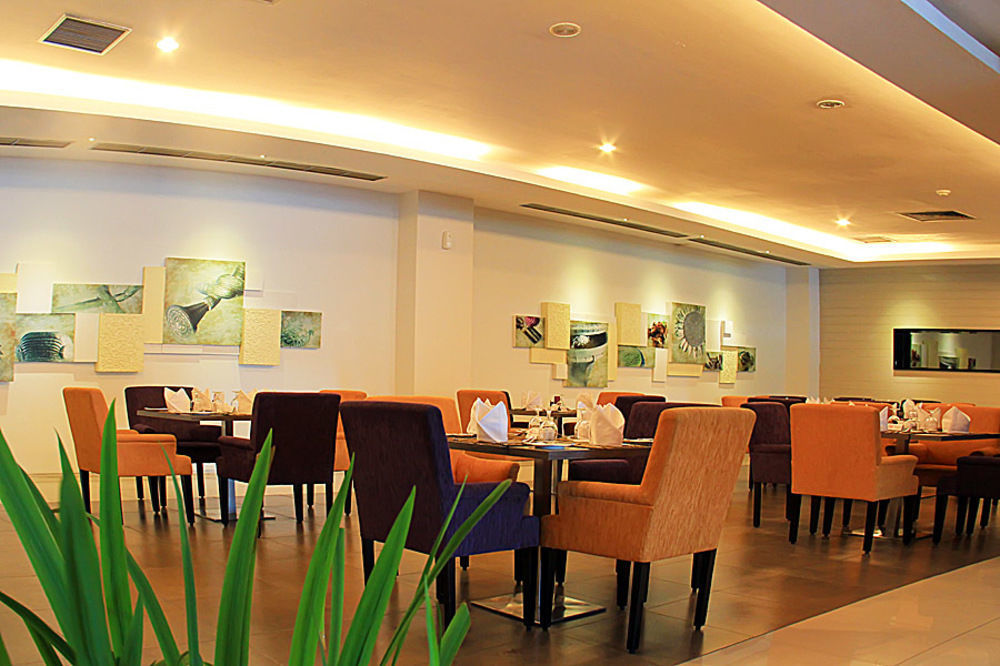 Truntum Padang Hotel Luaran gambar